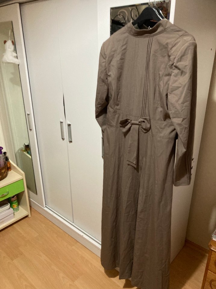 Bej Kemerli Uzun Keten Kadın Kaban - Görsel 3