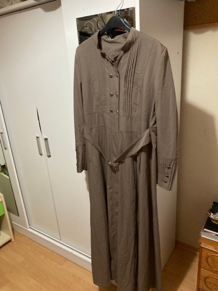 Bej Kemerli Uzun Keten Kadın Kaban - Görsel 2