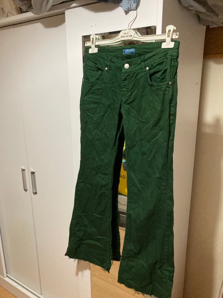 Yeşil Kemerli Kadın Keten Pantolon - Görsel 4