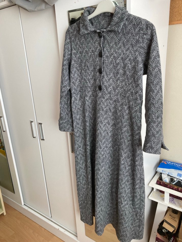 Gri Uzun elbise - Görsel 2