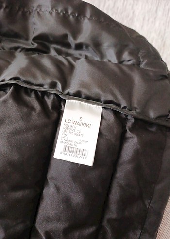 Siyah Kapüşonlu Kadın Kışlık Mont - Görsel 5