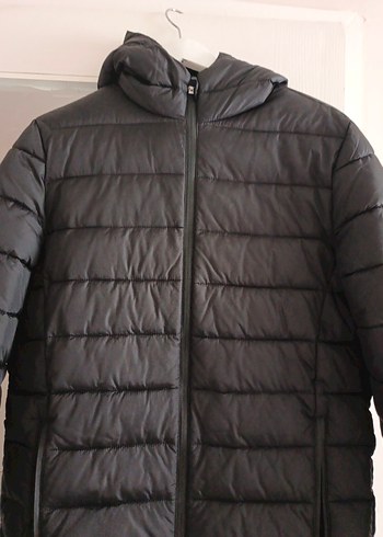 Siyah Kapüşonlu Kadın Kışlık Mont - Görsel 2