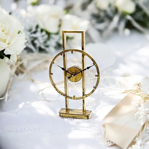 Gold metal saat