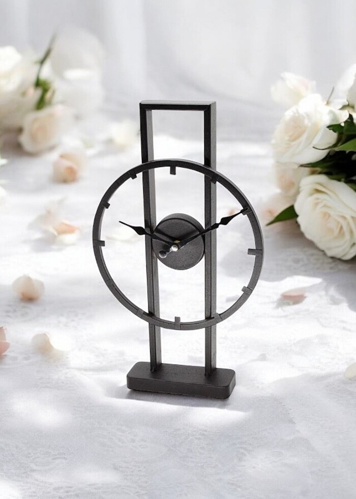 Siyah metal masa saati modern ve şık tasarım - Görsel 2