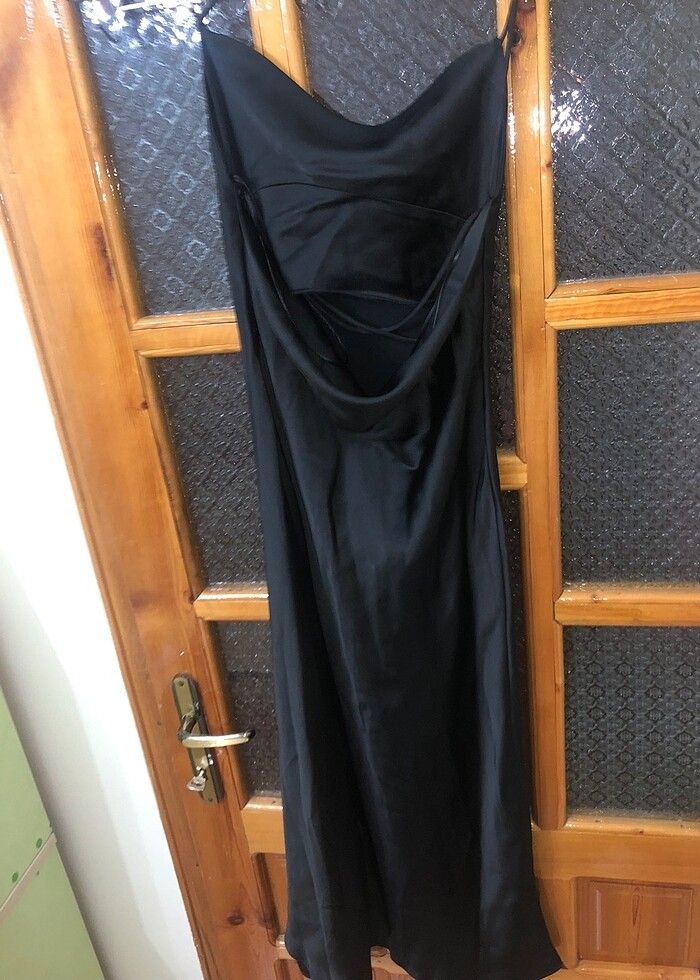 Siyah saten elbise - Görsel 4