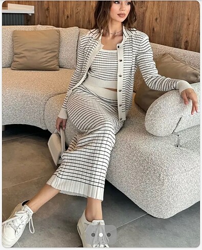 Tozlu Kadın etek crop hırka 3 lü takım