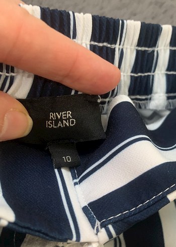 River Island River ısland