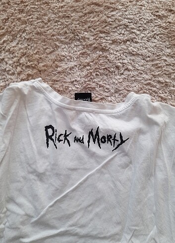 Defacto Rick and morty tshirt