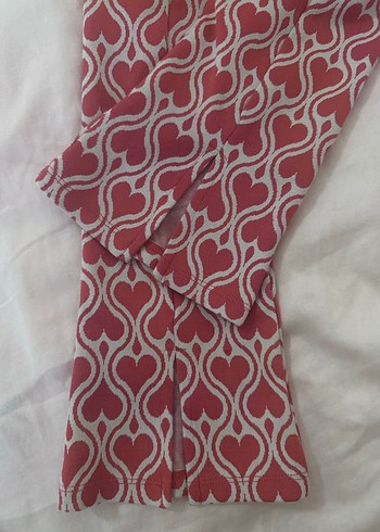 Desenli, Pilili,  yırtmaçlı 
İspanyol Paça tayt Pant.
Gb marka - Görsel 2