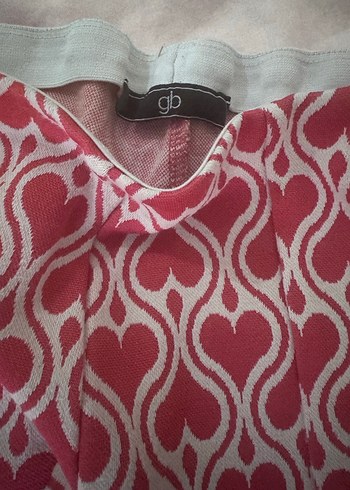 Desenli, Pilili,  yırtmaçlı 
İspanyol Paça tayt Pant.
Gb marka - Görsel 3