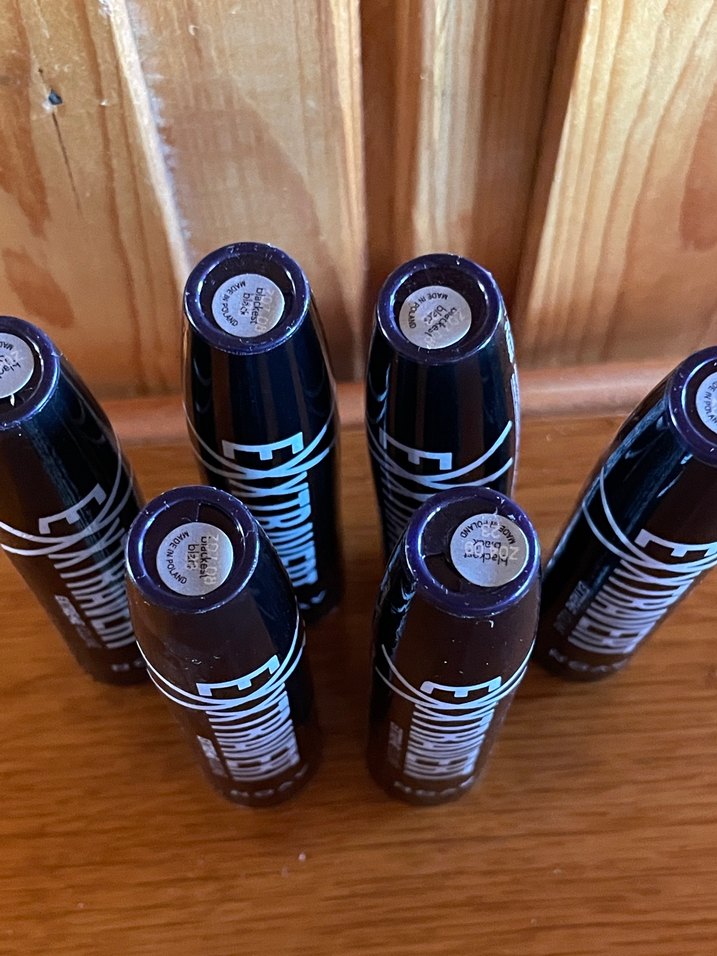 Avon Exxtravert Siyah Maskara - Görsel 2