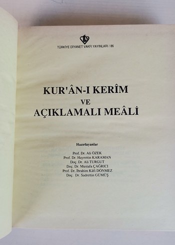 Beden Kur'an-ı Kerim ve Açıklamalı Meali