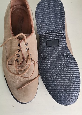 Bej Minimalist Erkek Ayakkabı Bağcığı - Görsel 4