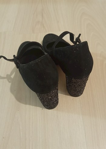 Siyah Süet Stiletto Topuklu Kadın Ayakkabı - Görsel 2