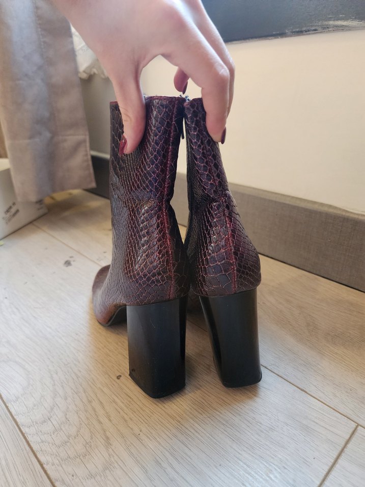 Kahverengi Yılan Derisi Desenli Topuklu Kadın Bot - Görsel 4