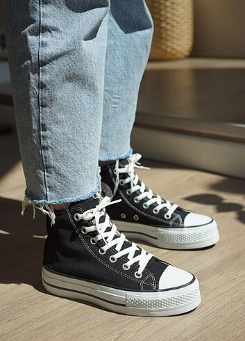 37 Beden Converse Spor Ayakkabı