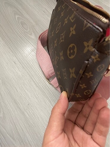  Beden kahverengi Renk Louis Vuitton