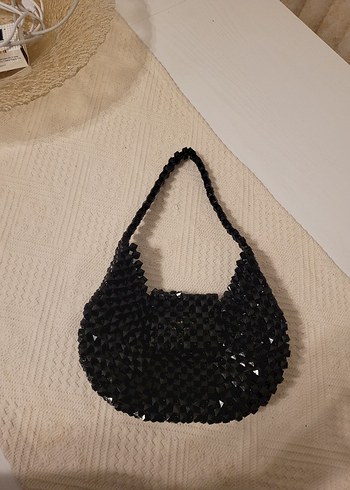 Siyah Boncuklu Minimalist Kadın Çanta