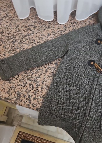 Kapüşonlu Erkek Çocuk Gri Triko Kaban - Görsel 2