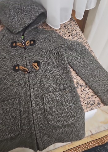 Kapüşonlu Erkek Çocuk Gri Triko Kaban - Görsel 3