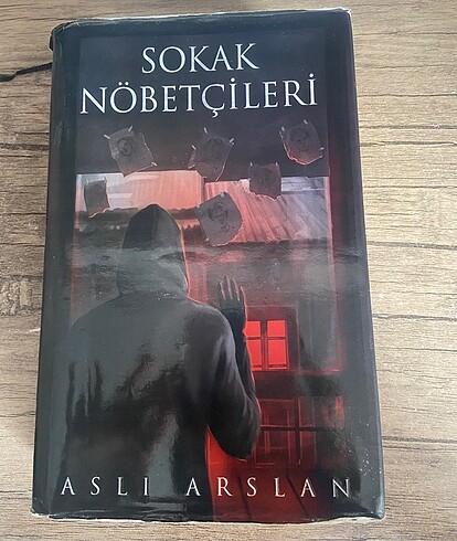 Sokak Nöbetçileri 1 İndigo Yayınları Tam Boy Ciltli