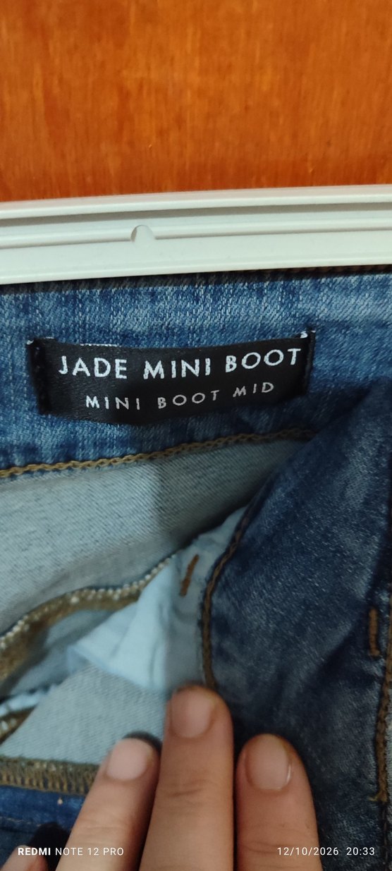 Mavi Yıkamalı taşlı Dar Kesim Jean — görsel 4/8