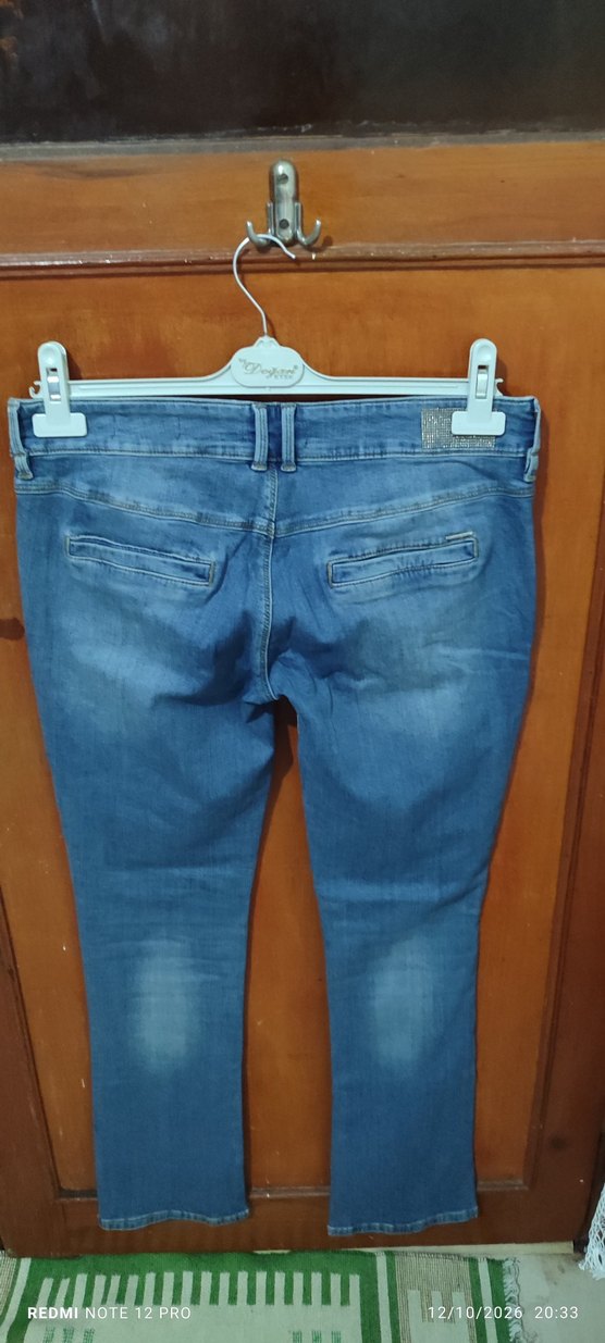 Mavi Yıkamalı taşlı Dar Kesim Jean — görsel 5/8