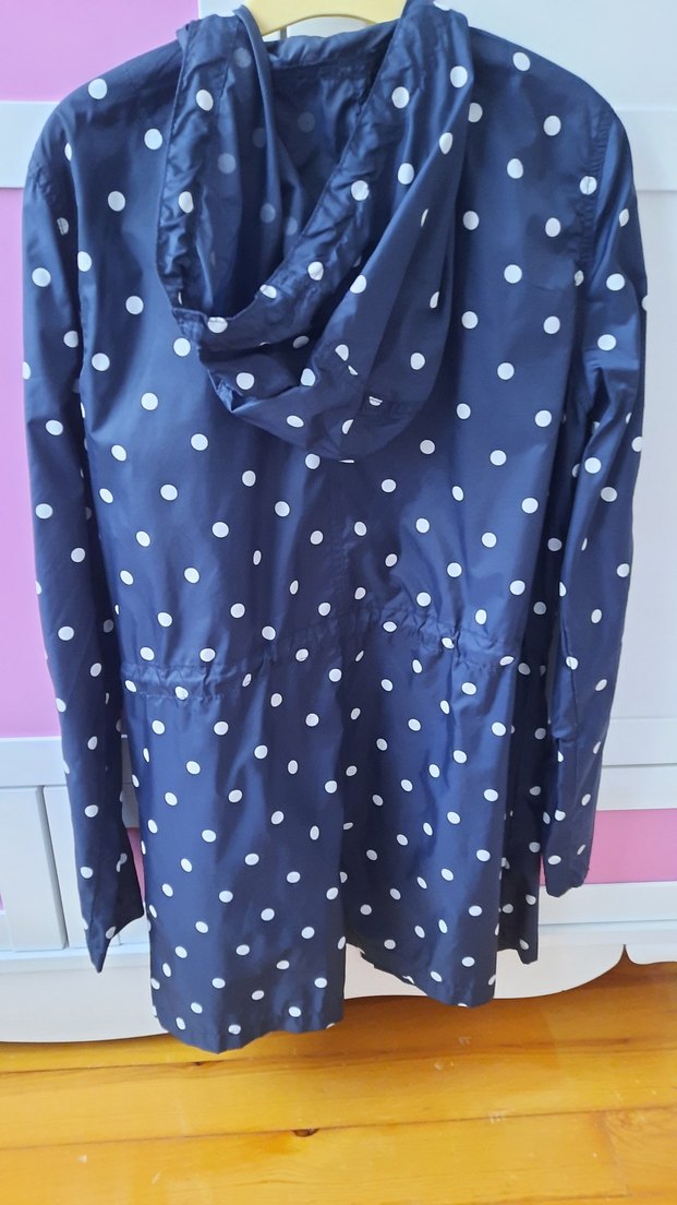 DeFacto Gri Puantiyeli Uzun Düğmeli Yağmurluk - Görsel 2