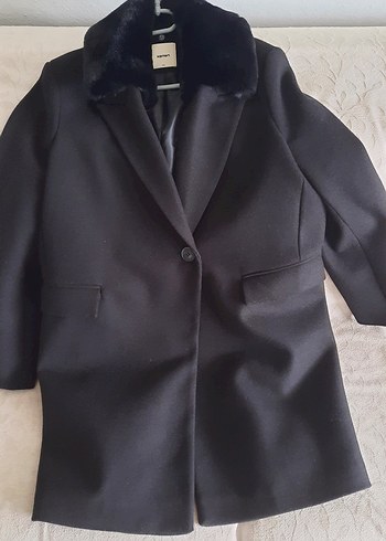 Kürklü Yaka Detaylı Siyah  Kadın Kaban - Görsel 2