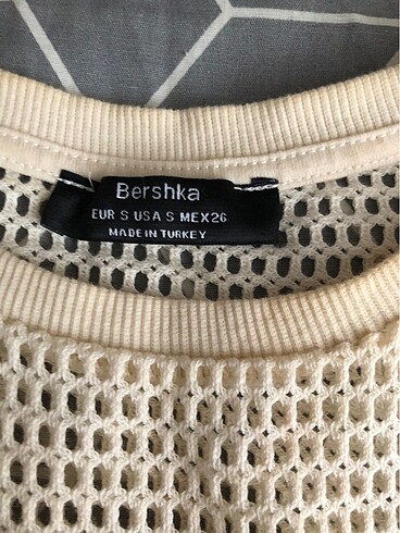Bershka cok temız az kullanılmıs orjınal urundur