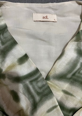 ADL Bohem Yeşil Bağlamalı V Yaka Bluz - Görsel 2