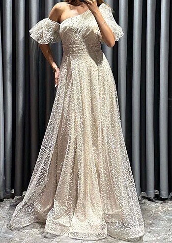 Nişanlık elbise
