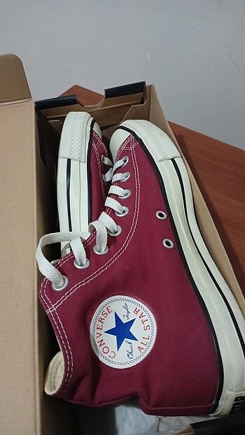 42.5 Beden bordo Renk Converse orijinal