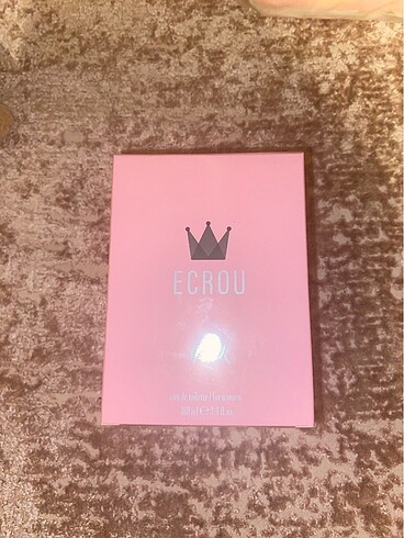 ecrou pink parfüm