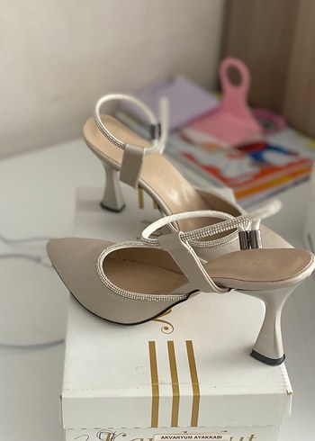 39 Beden Bej Stiletto Topuklu Kadın Ayakkabı