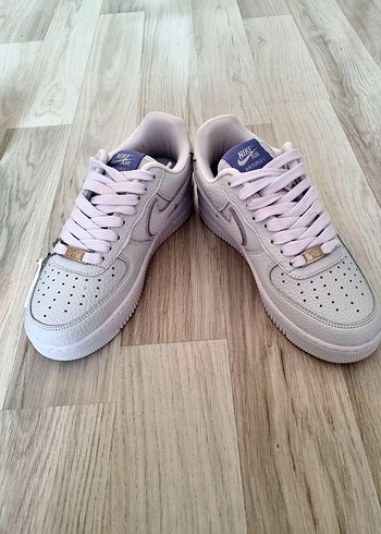 Nike Beyaz Bağcıklı Sneakers