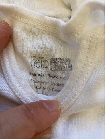 3 Ay Beden beyaz Renk Hello Baby set ve 5 adet iç zıbın (tek fiyat)