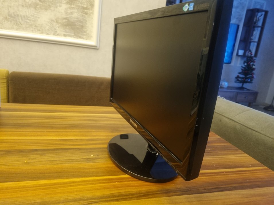Siyah Samsung Monitör - Görsel 3