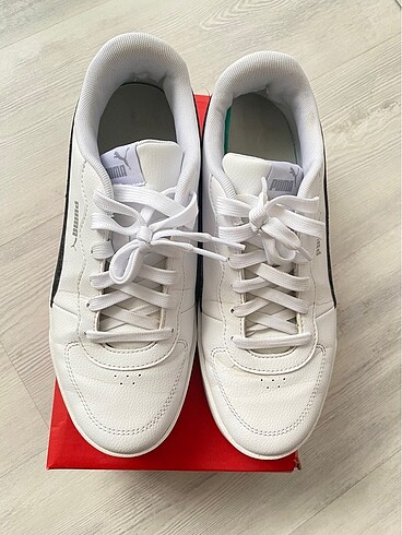 39 Beden PUMA Skye Clean White-Black Spor Ayakkabı.