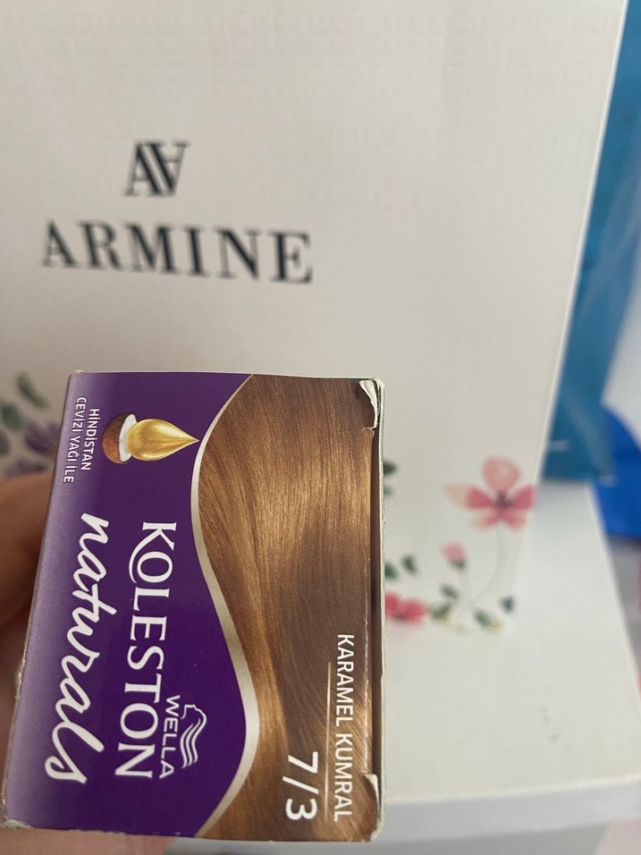 Koleston Naturals 7/3 Karamel Kumral Saç Boyası - Görsel 2