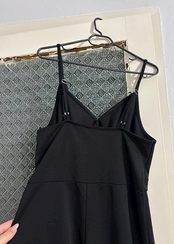 Siyah V Yaka İnce Askılı Tulum - Görsel 3