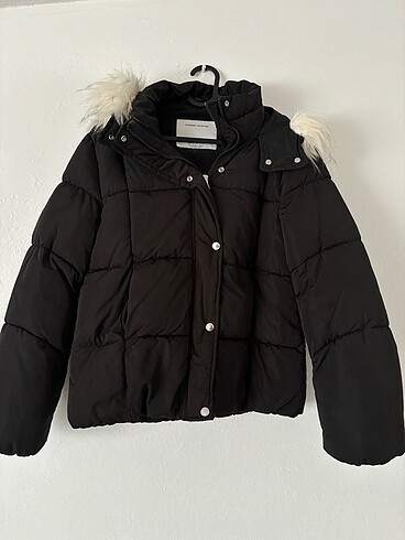 BERSHKA mont