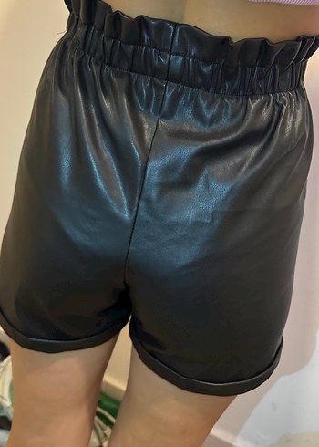 Siyah Deri Kadın Mini Şort - Görsel 9