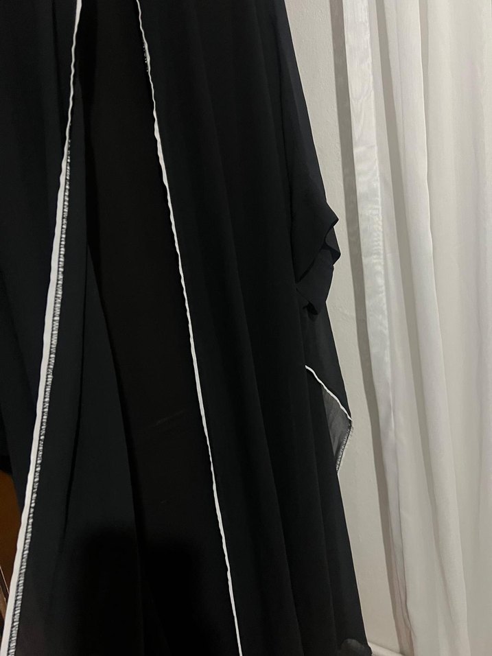 Siyah Uzun Kollu Kadın Ferace - Görsel 3