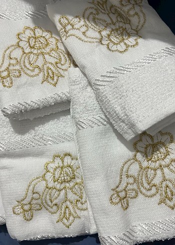 İşlemeli Beyaz Havlu Seti - Görsel 5