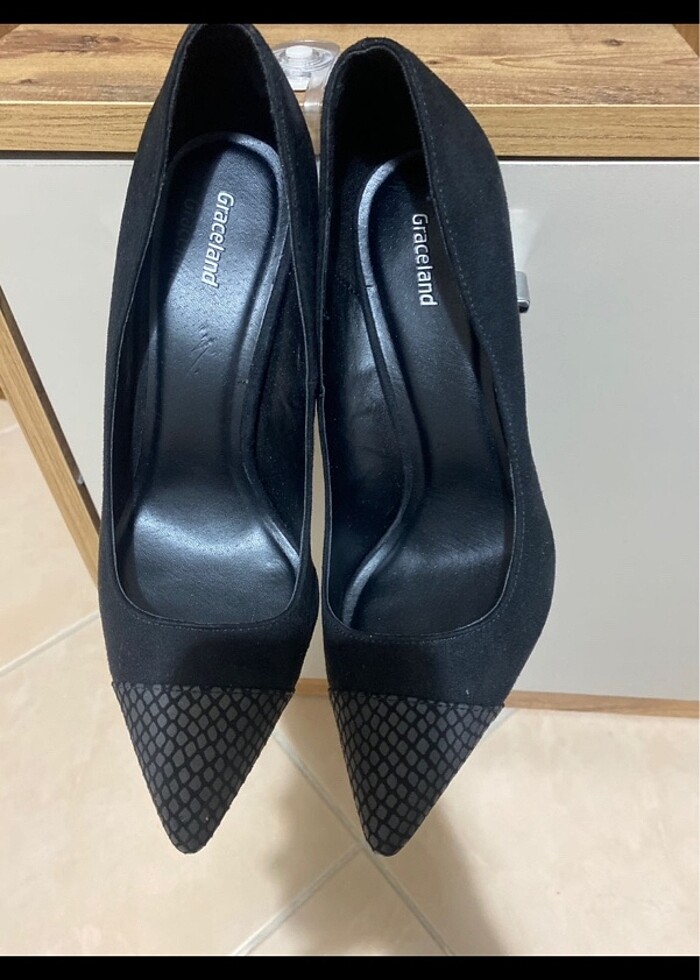 Şık topuklu ayakkabı ister günlük ister özel günlerde kullanıma  - Görsel 3