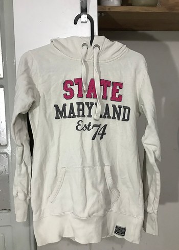 Uzun Kollu Kapüşonlu Beyaz Spor Sweatshirt