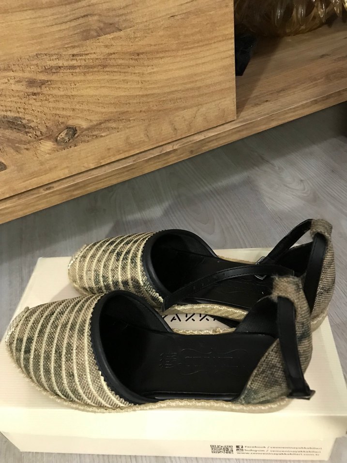Bej Zebra Desenli Dolgu Topuklu Kadın Espadril - Görsel 2