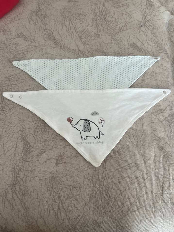 Gri Desenli Bebek Önlüğü - Görsel 3