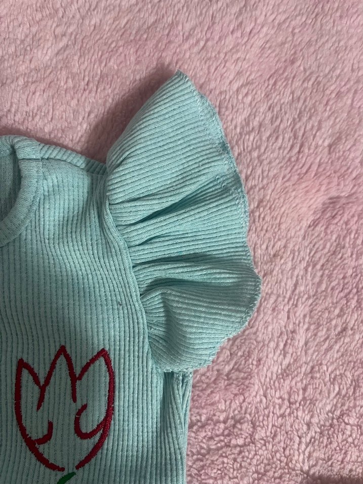 Kız Çocuk Siyah Nakışlı Kısa Kollu Tişört - Görsel 2